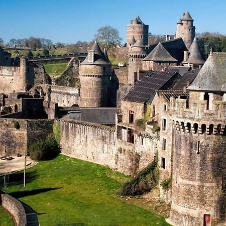 Appartement Proche Gare Routiere Fougères Exterior foto